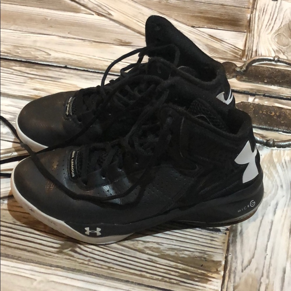 Under armor basketball shoes
